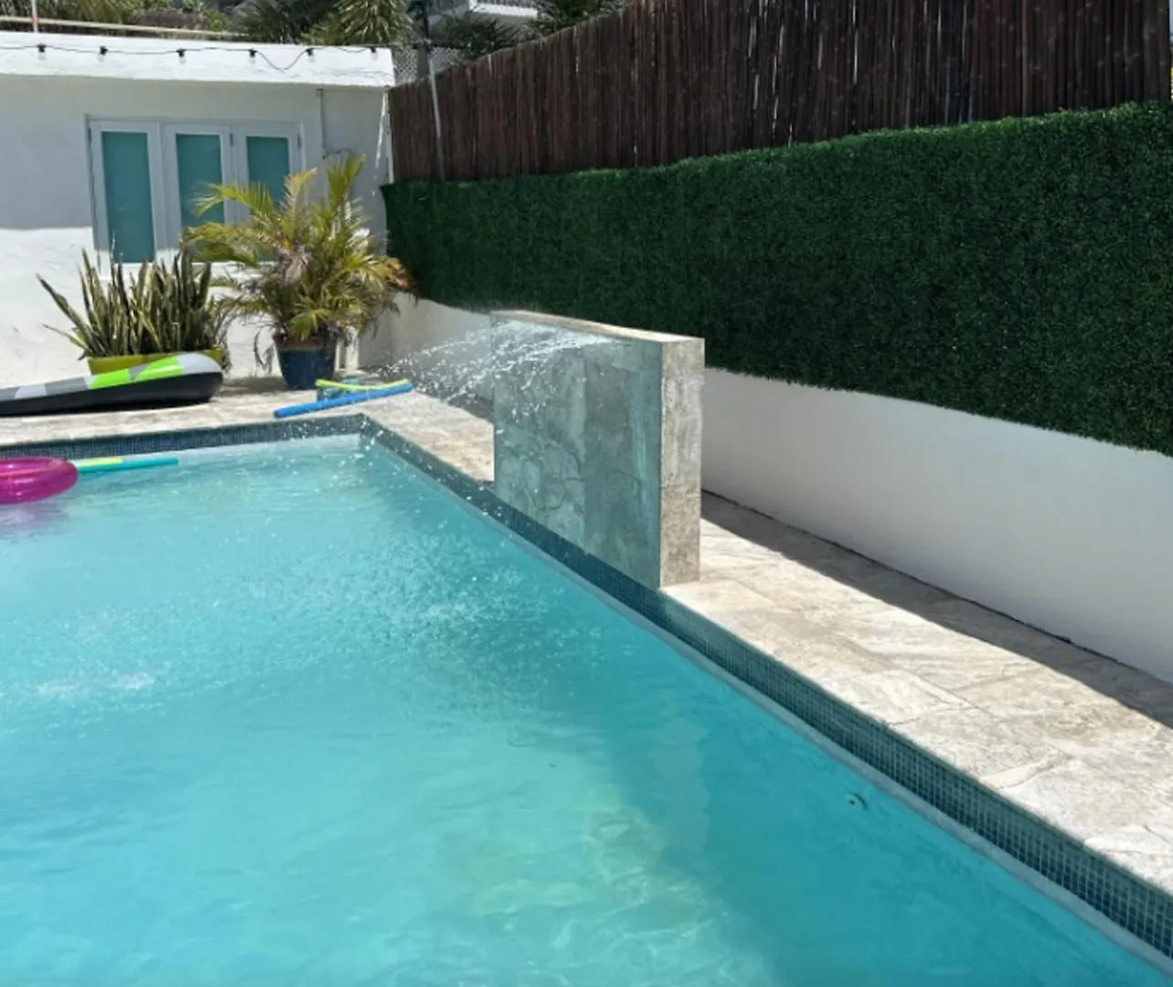 Apartamento Modern Beach Retreat With Pool And Steps To Beach San Juan